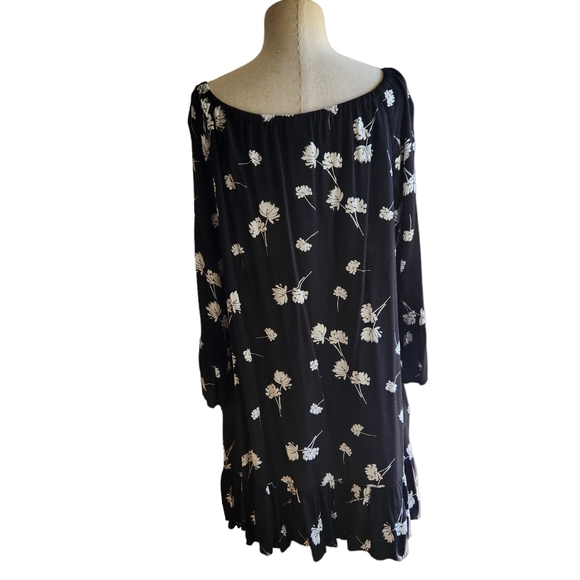 Black & White Flounce Hem Boho Mini Size Large - Picture 5 of 13